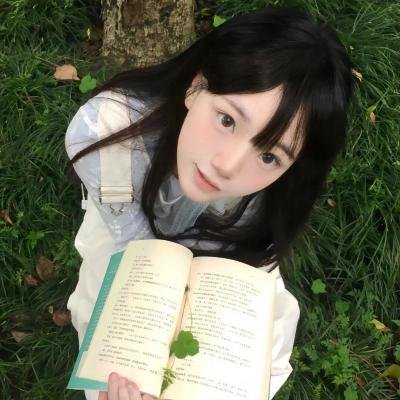 小资女孩向前冲